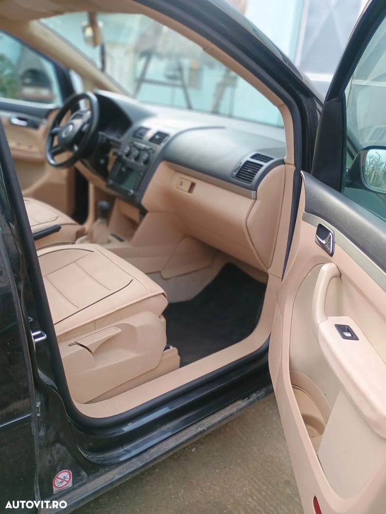 Volkswagen Touran - 6