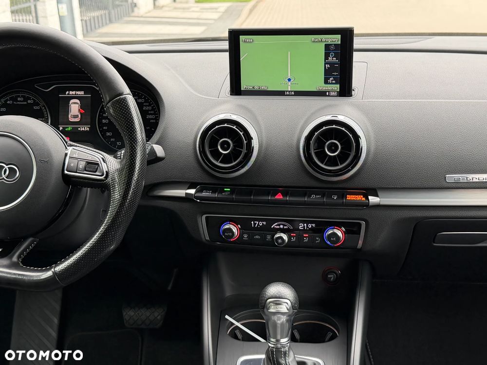 Audi A3 Sportback 1.4 TFSI e-tron S line Sportpaket - 13