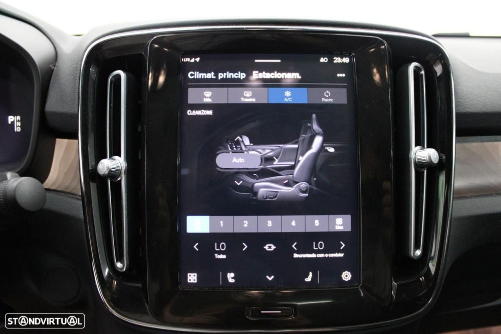 Volvo C40 Recharge 82 kWh Twin Motor Plus - 26