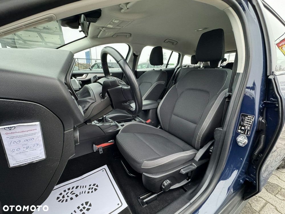 Ford Focus - 21