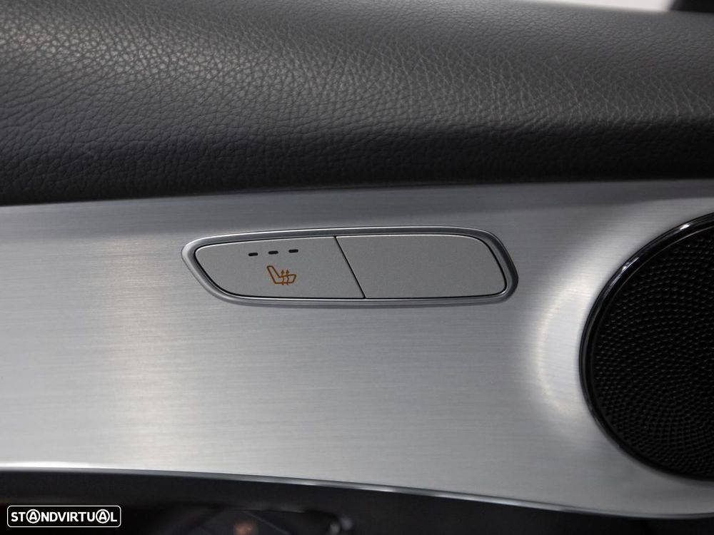 Mercedes-Benz GLC 300 e Coupé 4Matic - 32