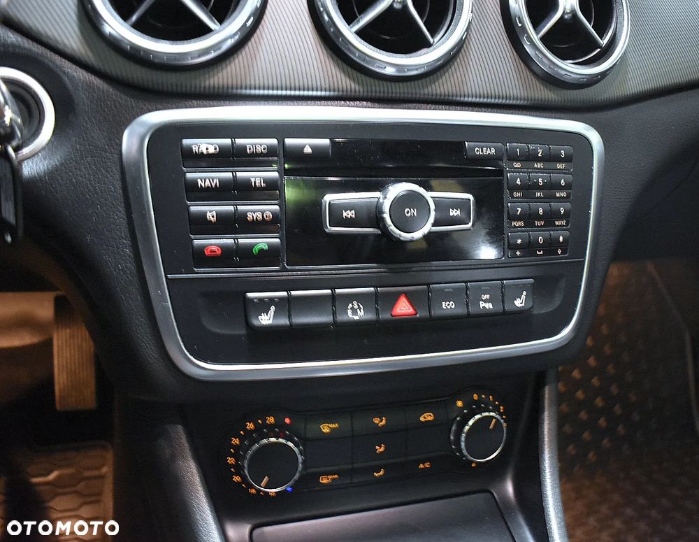 Mercedes-Benz GLA 200 d 7G-DCT Style - 13