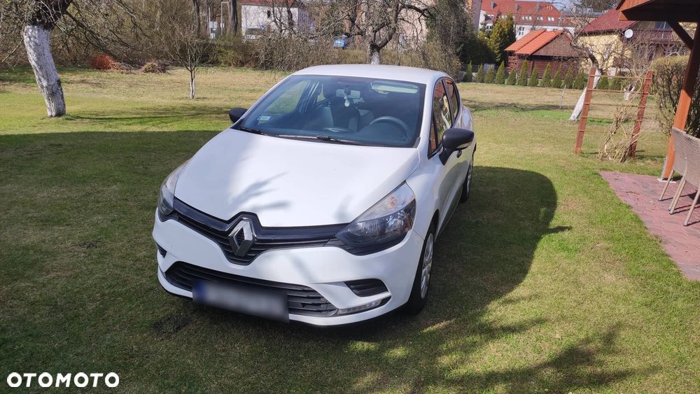 Renault Clio - 1