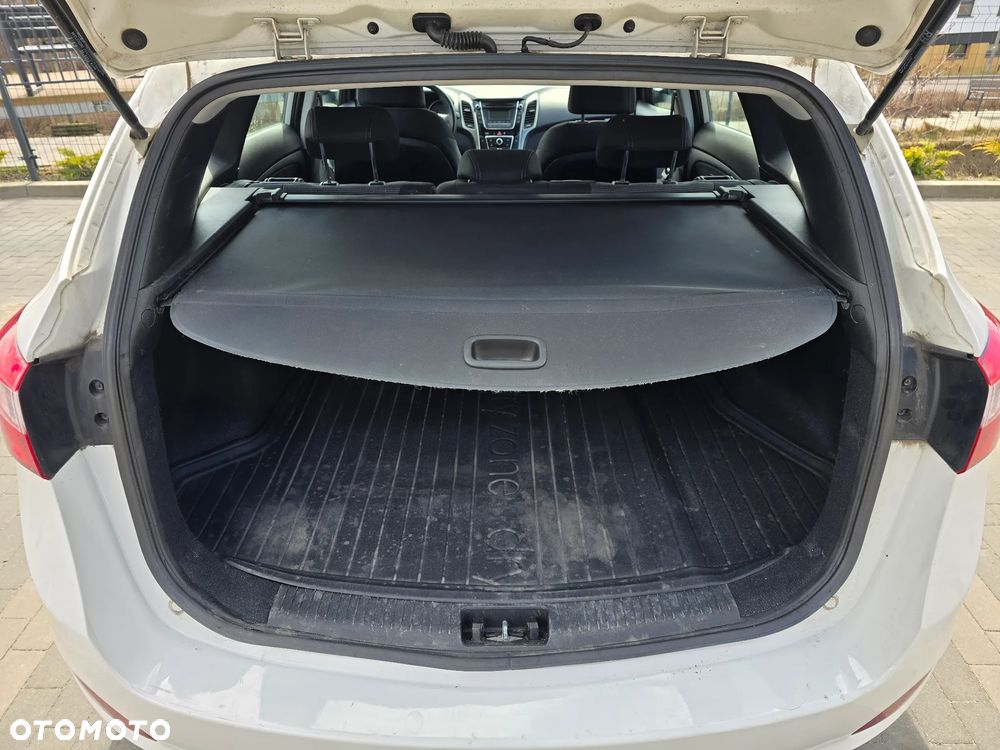 Hyundai i30 1.4 Classic + - 14