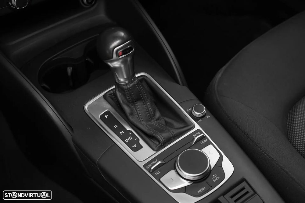 Audi A3 Sportback 1.6 TDI S tronic - 27