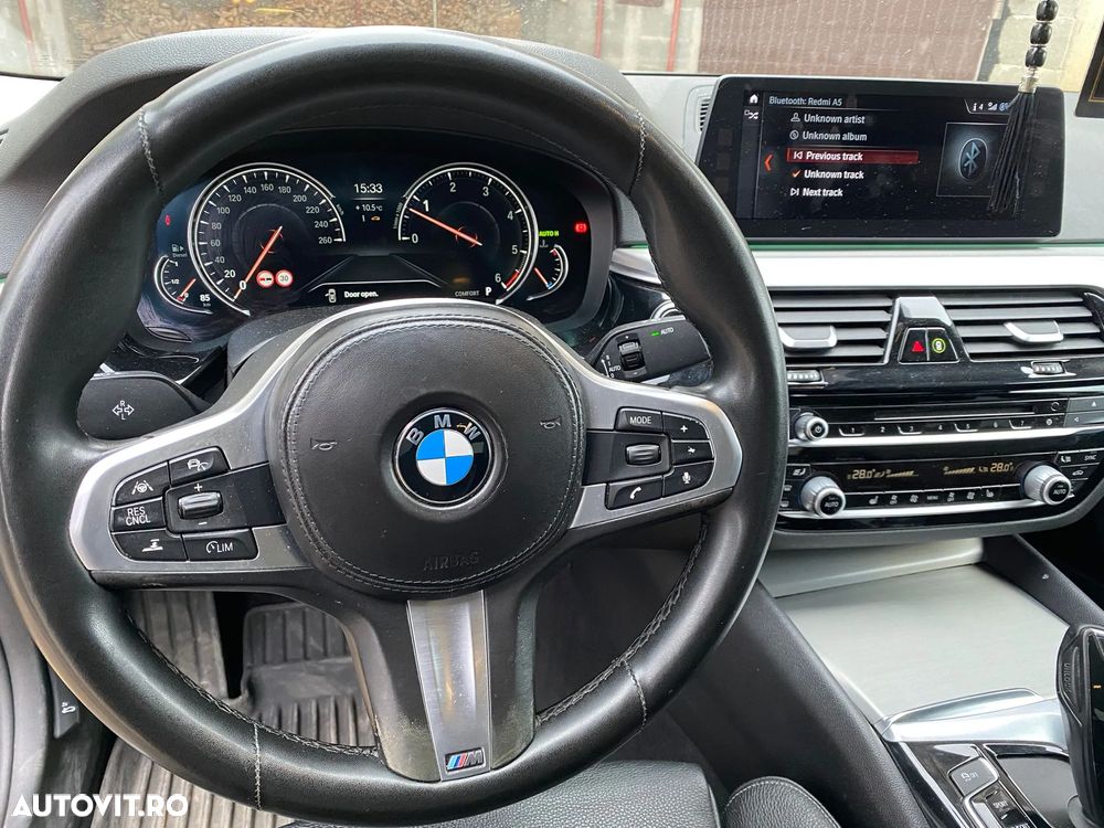 BMW Seria 5 530d xDrive AT - 4