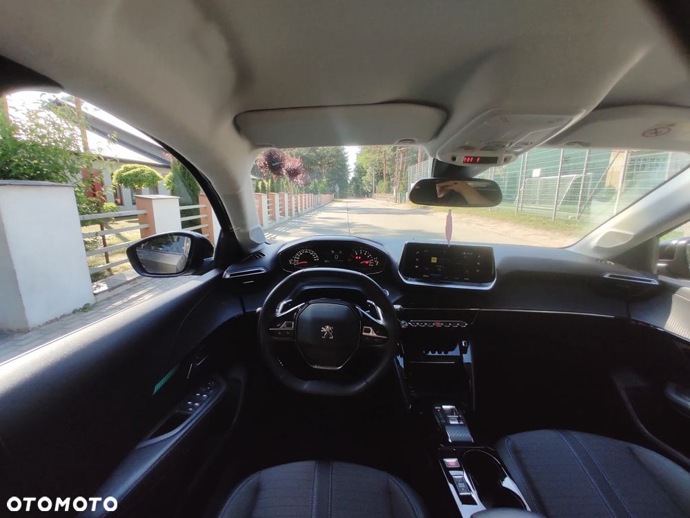 Peugeot 208 - 7