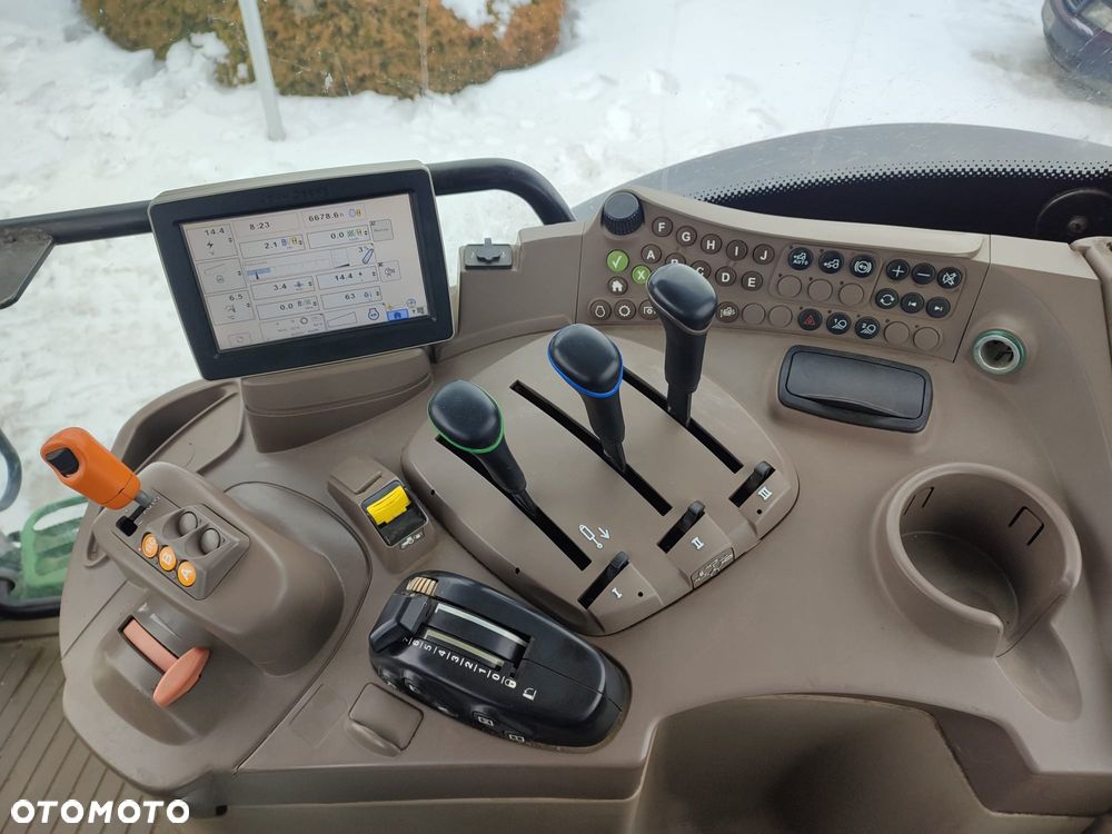 John Deere 6210R - 9