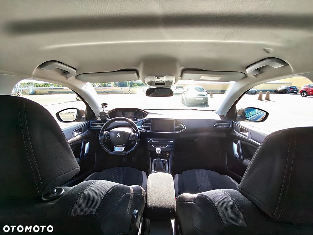 Peugeot 308 1.2 PureTech Style S&S - 11