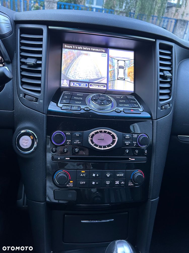 Infiniti QX70 3.0d S Premium - 14