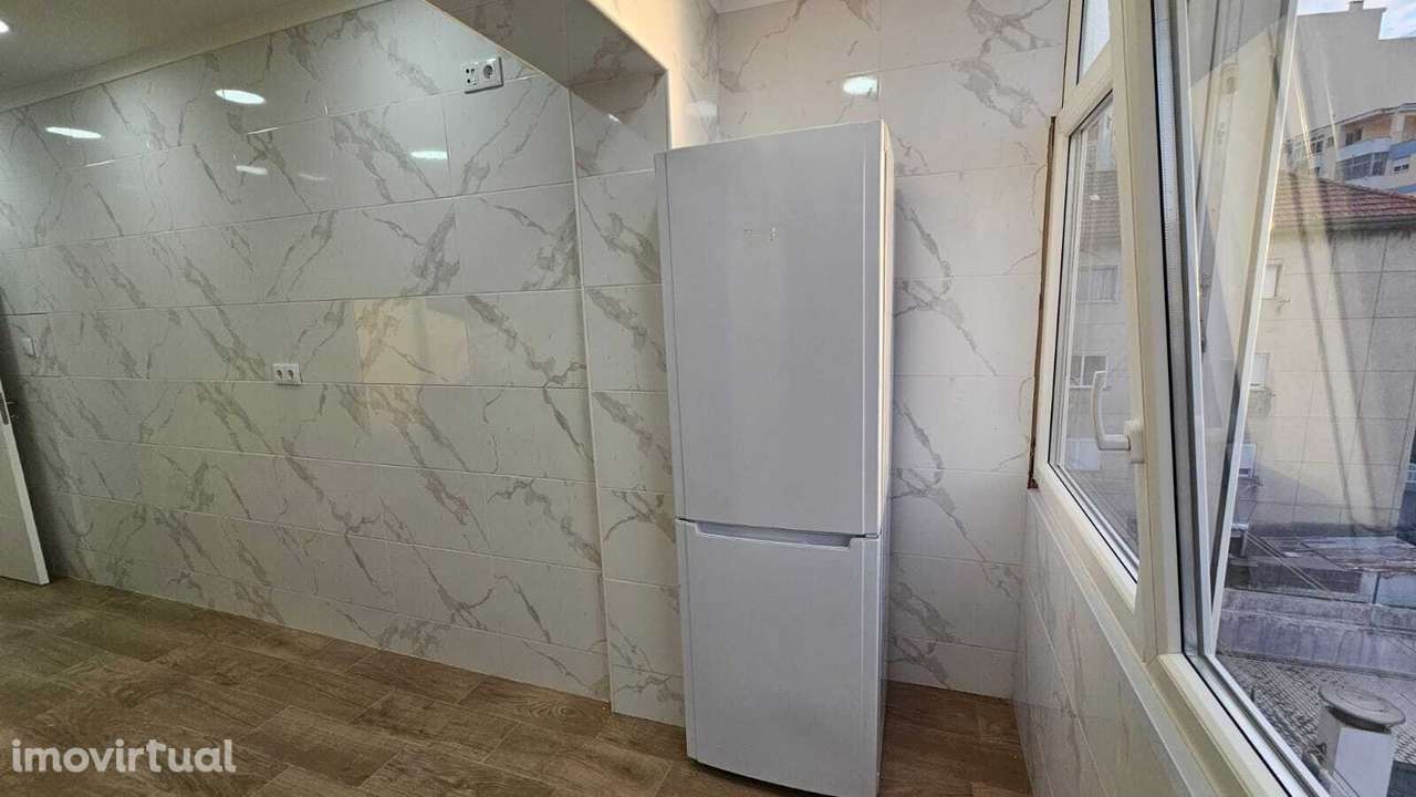 3 Assoalhadas - Novo- Laranjeiro frente ao Alfeite - Grande imagem: 3/14