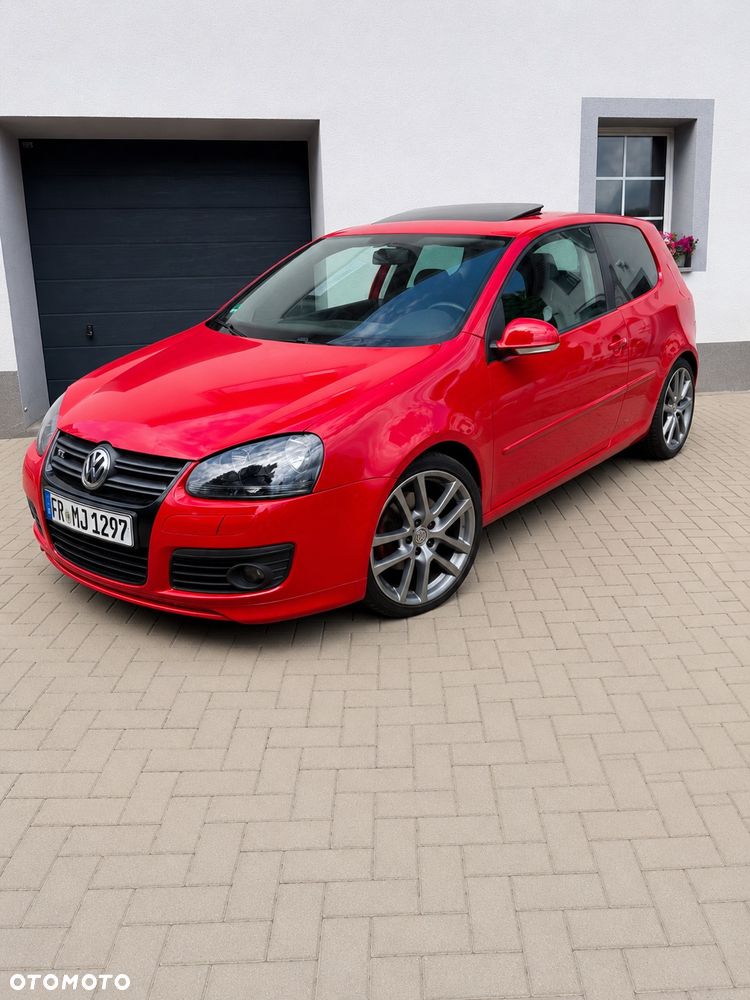 Volkswagen Golf - 2