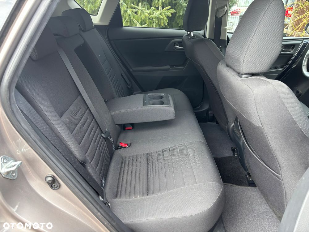 Toyota Auris - 19