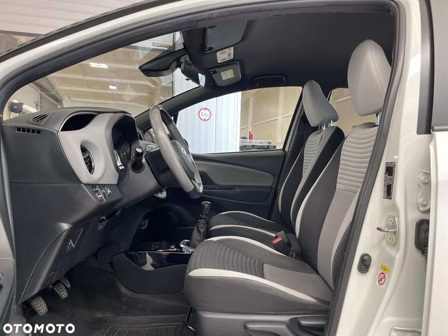 Toyota Yaris - 9