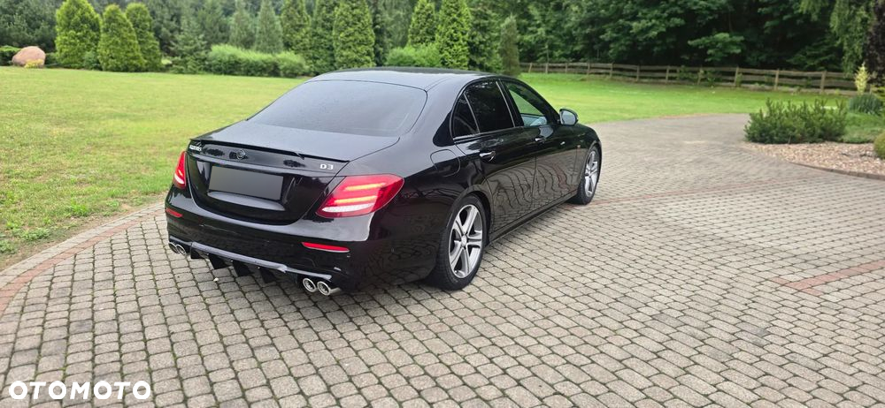 Mercedes-Benz Klasa E - 2