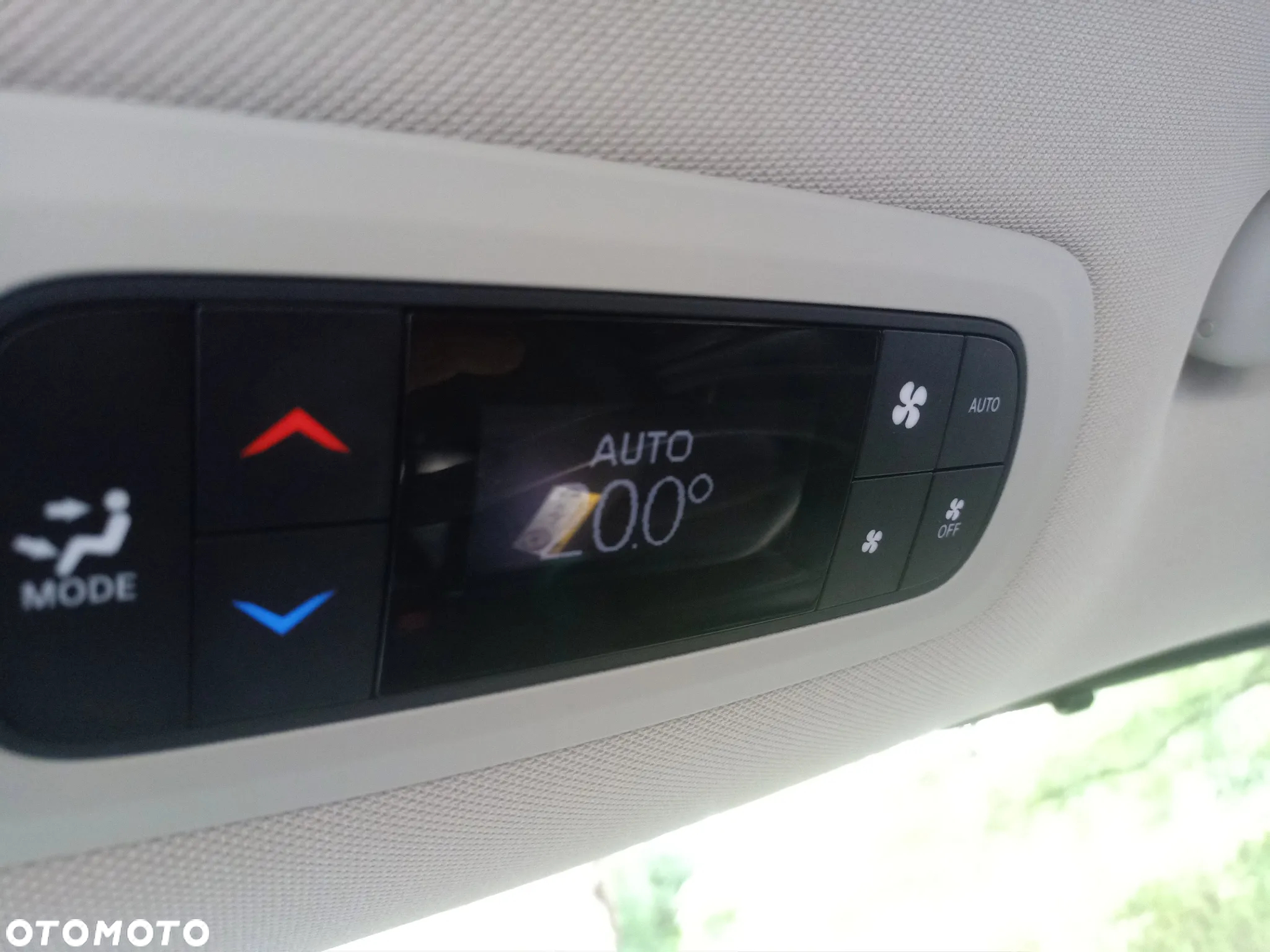 Chrysler Pacifica - 24