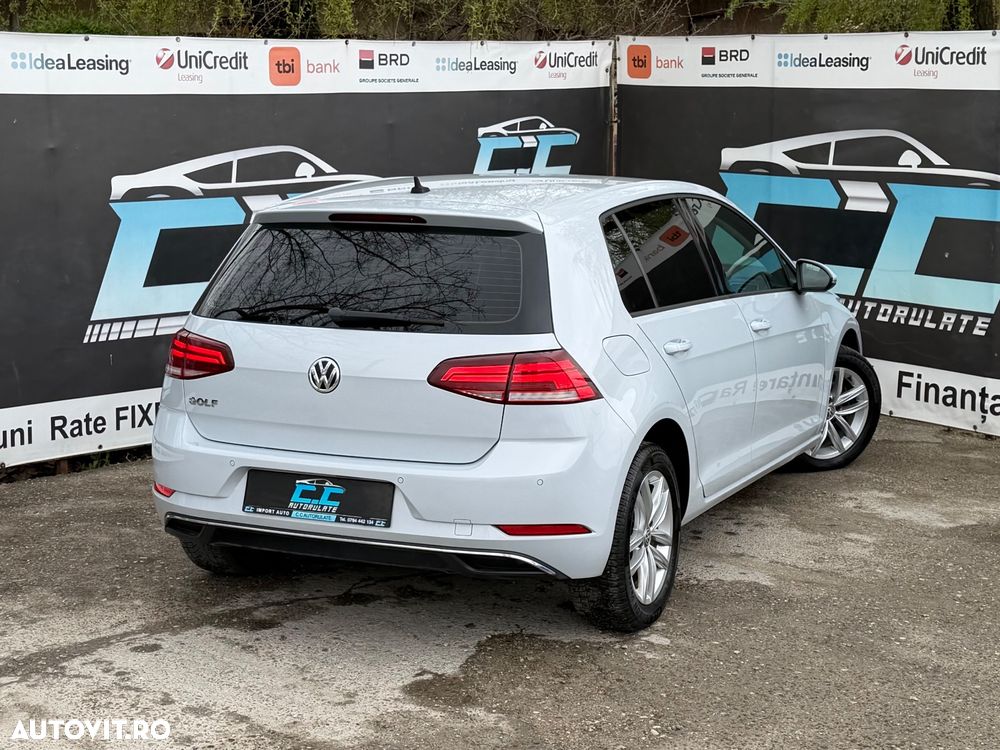 Volkswagen Golf 1.6 TDI SCR Comfortline - 26