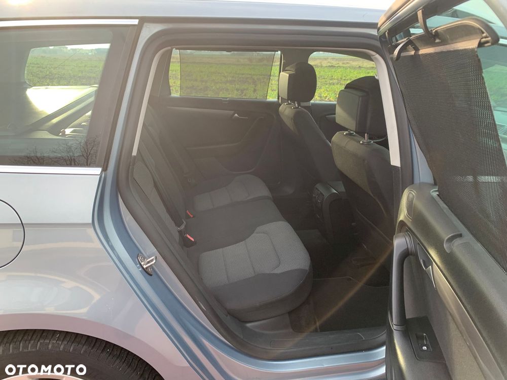 Volkswagen Passat 1.6 TDI BlueMotion Technology Trendline - 31