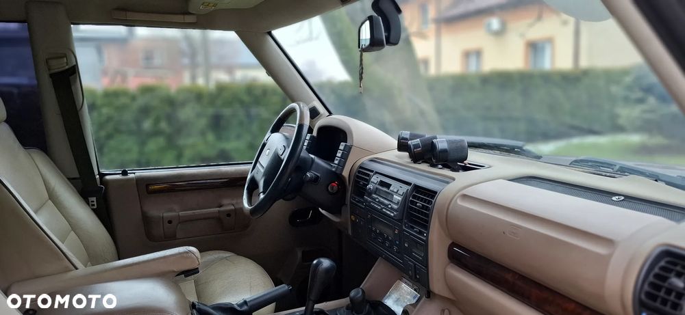 Land Rover Discovery - 10