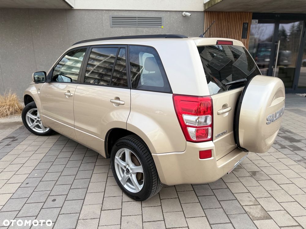 Suzuki Grand Vitara - 26