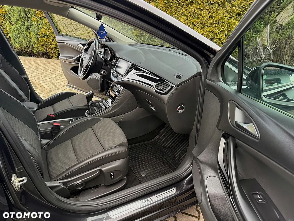 Opel Astra 1.6 BiTurbo D (CDTI) Start/Stop Innovation - 17