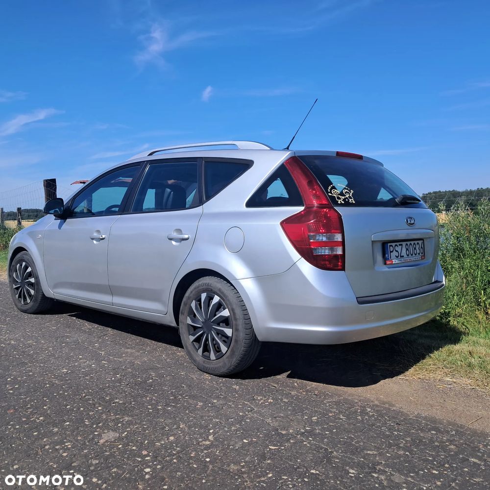 Kia Ceed 1.6 Crdi Comfort + - 2