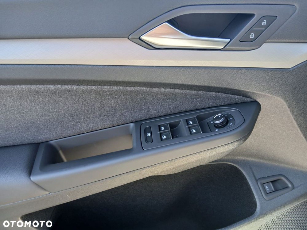 Volkswagen Golf Variant 1.5 TSI Life Plus - 17