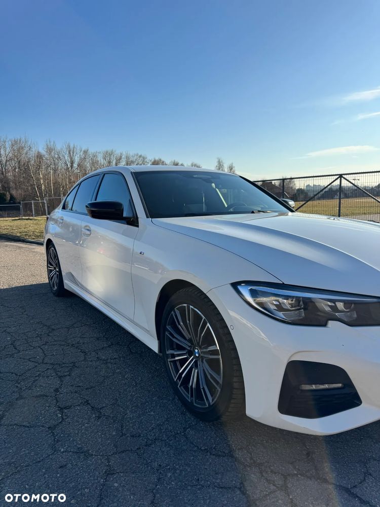 BMW Seria 3 320d xDrive Sport Line sport - 23