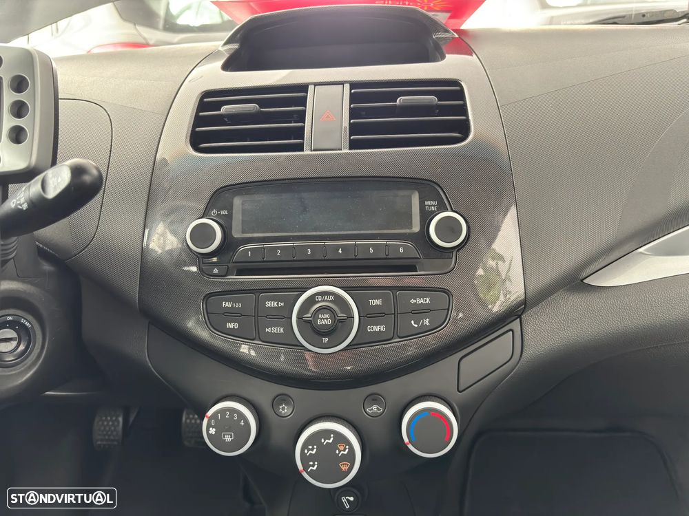 Chevrolet Spark 1.0 LS - 12