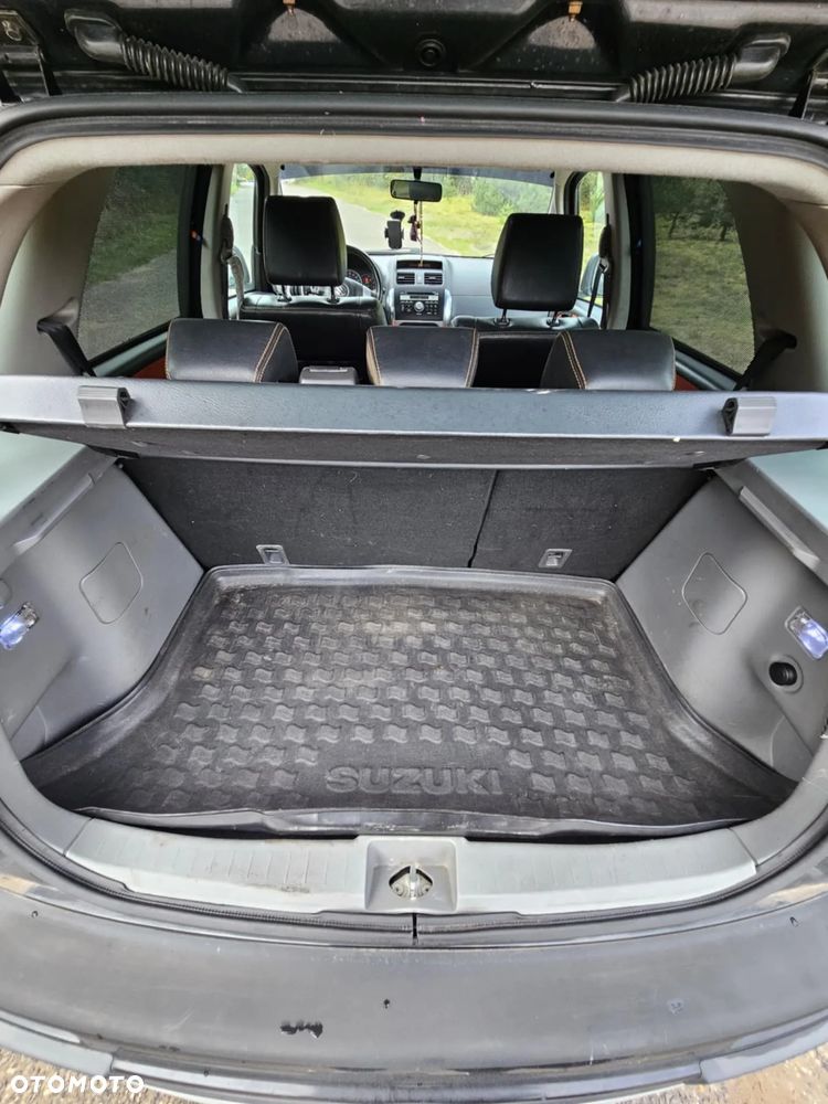 Suzuki SX4 - 18
