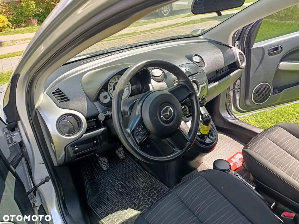 Mazda 2 1.3 Exclusive - 13