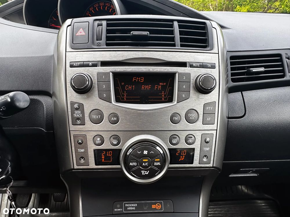 Toyota Verso 2.0 D-4D - 17