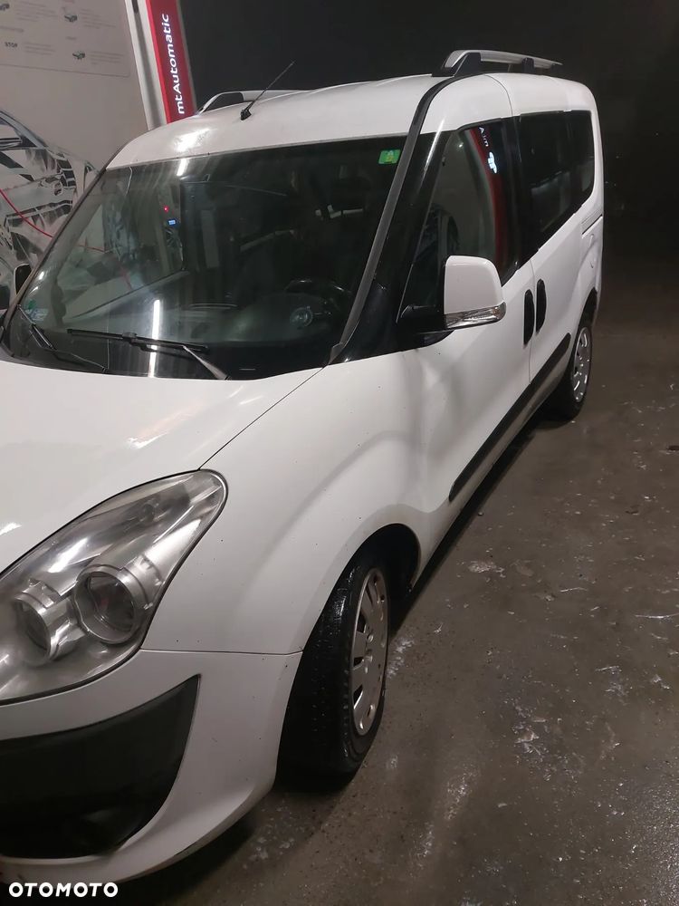 Fiat Doblo 2.0 16V Multijet Emotion - 9