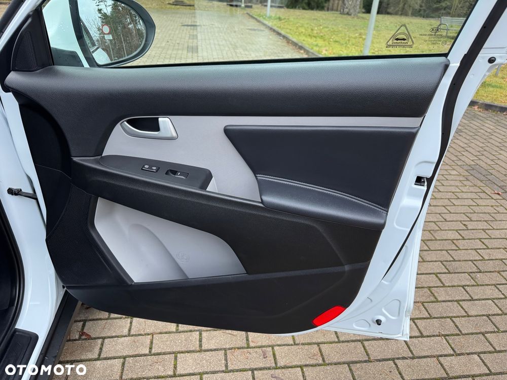 Kia Sportage 1.7 CRDI 2WD Spirit - 27