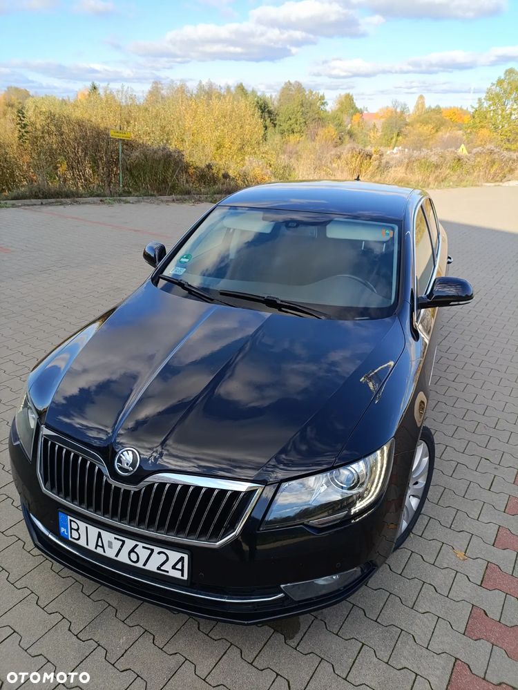 Skoda Superb 2.0 TDI Elegance - 4