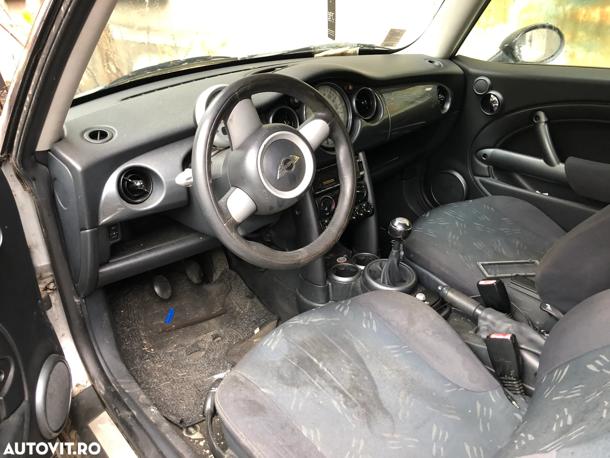 Dezmembrez Mini One Mini Cooper gri argintiu 2005 diesel - 7