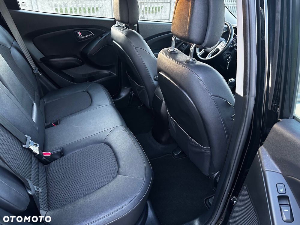 Hyundai ix35 1.6 2WD Fifa World Cup Edition - 13