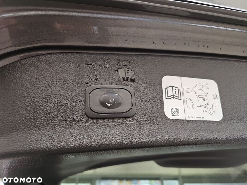 Ford Kuga - 33