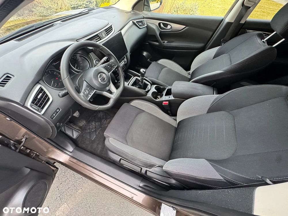 Nissan Qashqai 1.2 DIG-T N-Vision - 14