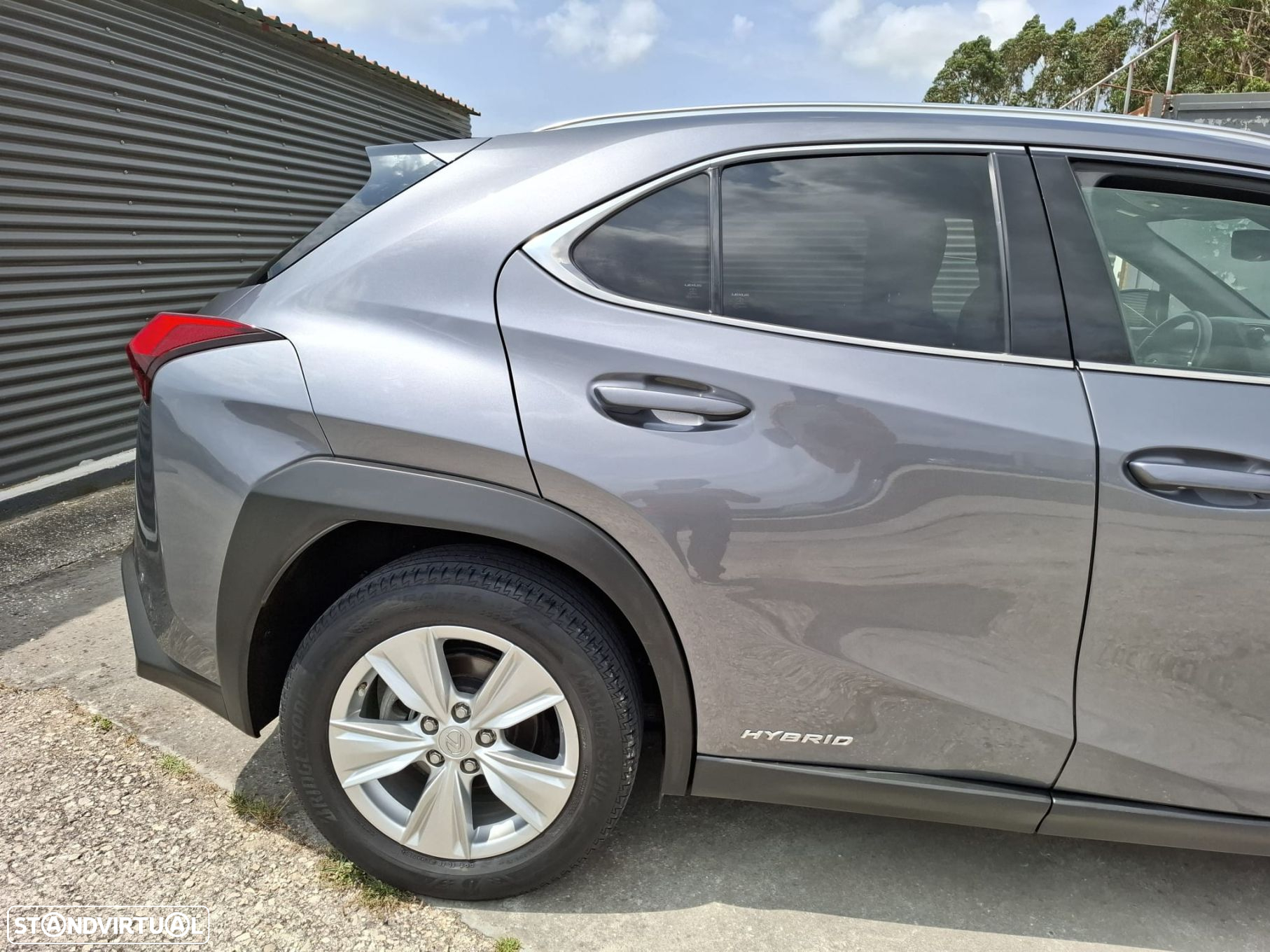 Lexus UX 250h Executive - 10