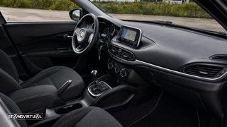 Fiat Tipo Station Wagon 1.3 M-Jet Lounge - 6