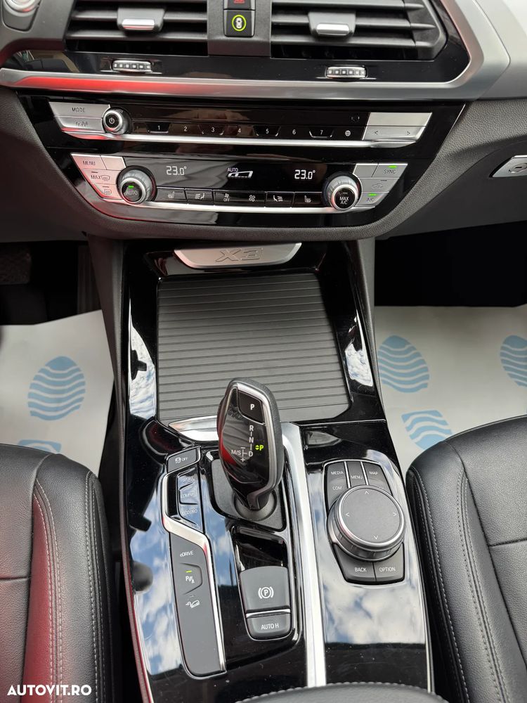 BMW X3 xDrive30e AT PHEV - 17