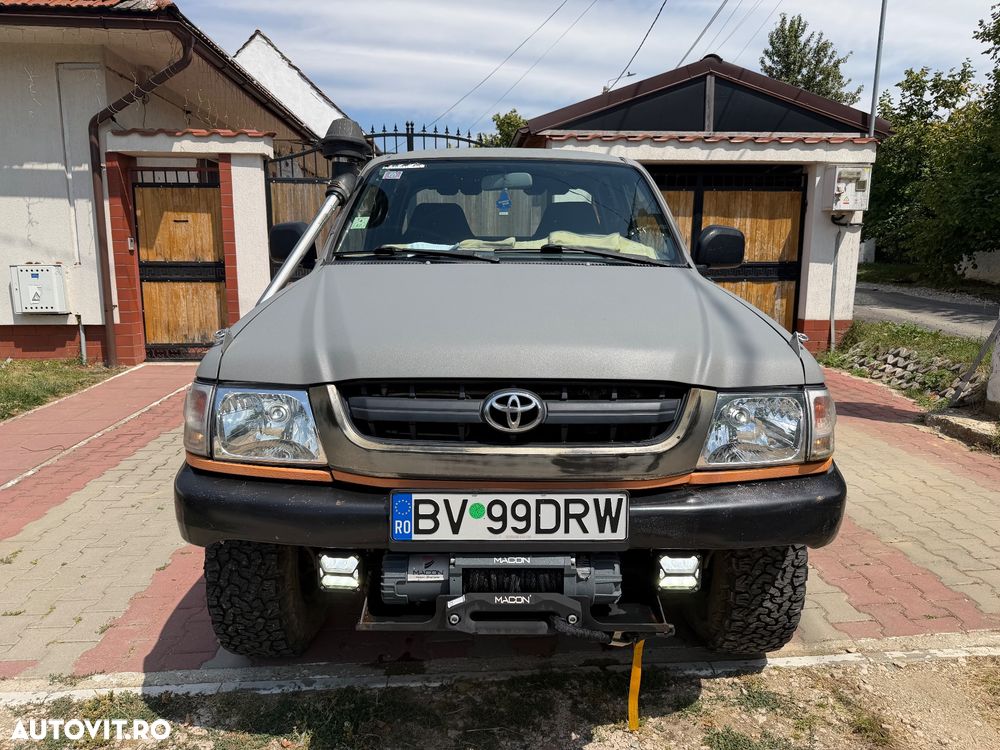 Toyota Hilux - 4
