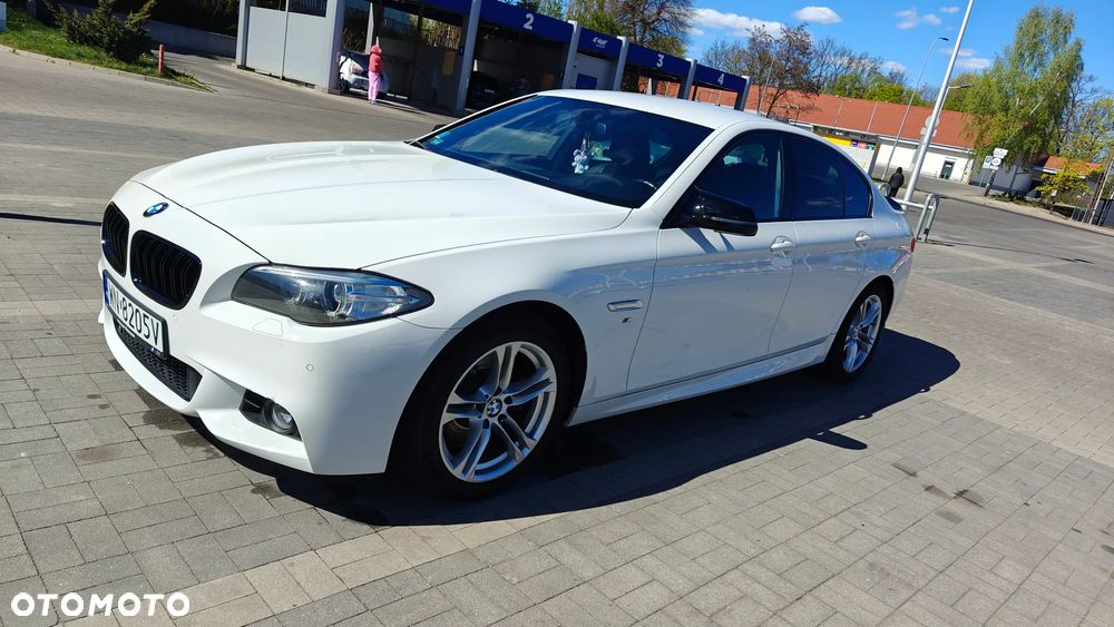 BMW Seria 5 520d xDrive - 2