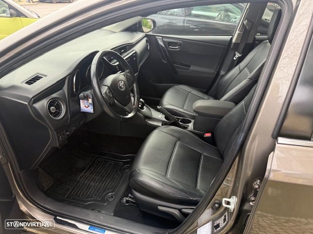 Toyota Auris Touring Sports 1.8 HSD Freestyle - 7