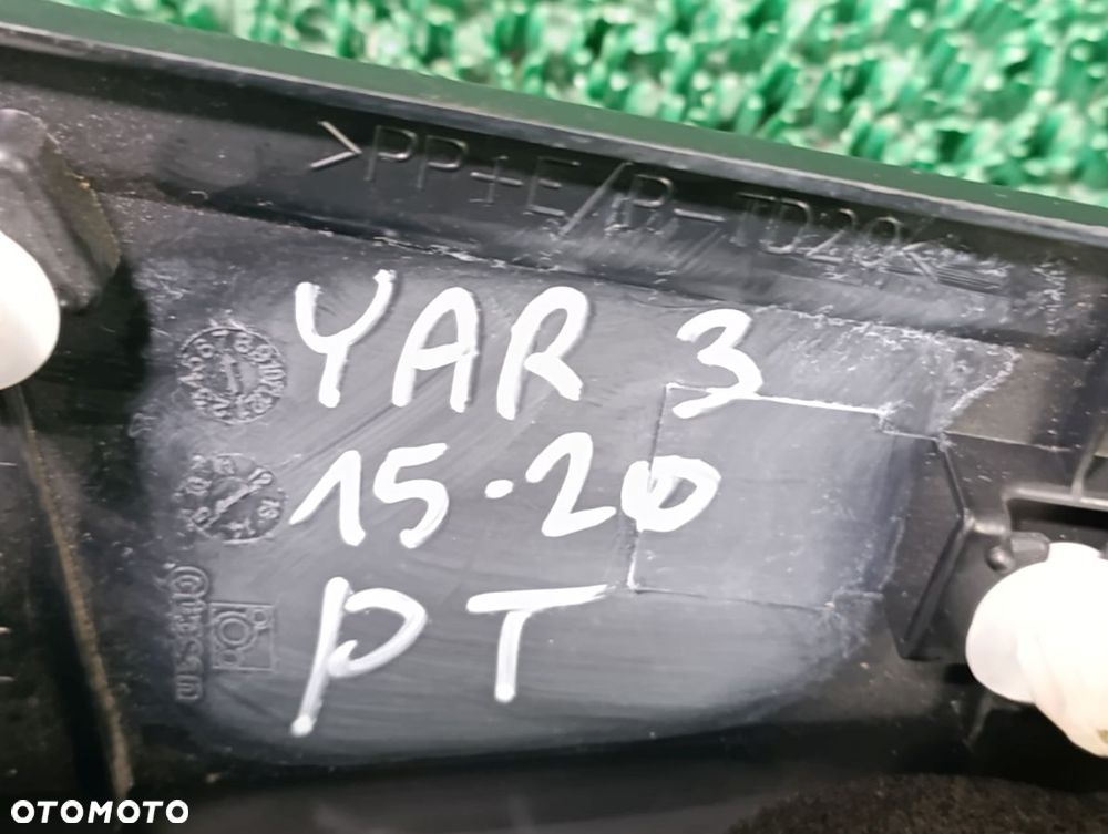 TOYOTA YARIS 11-19r Zaślepka Trójkąt Drzwi Tył Prawy - 4