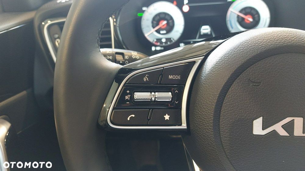 Kia XCeed - 13