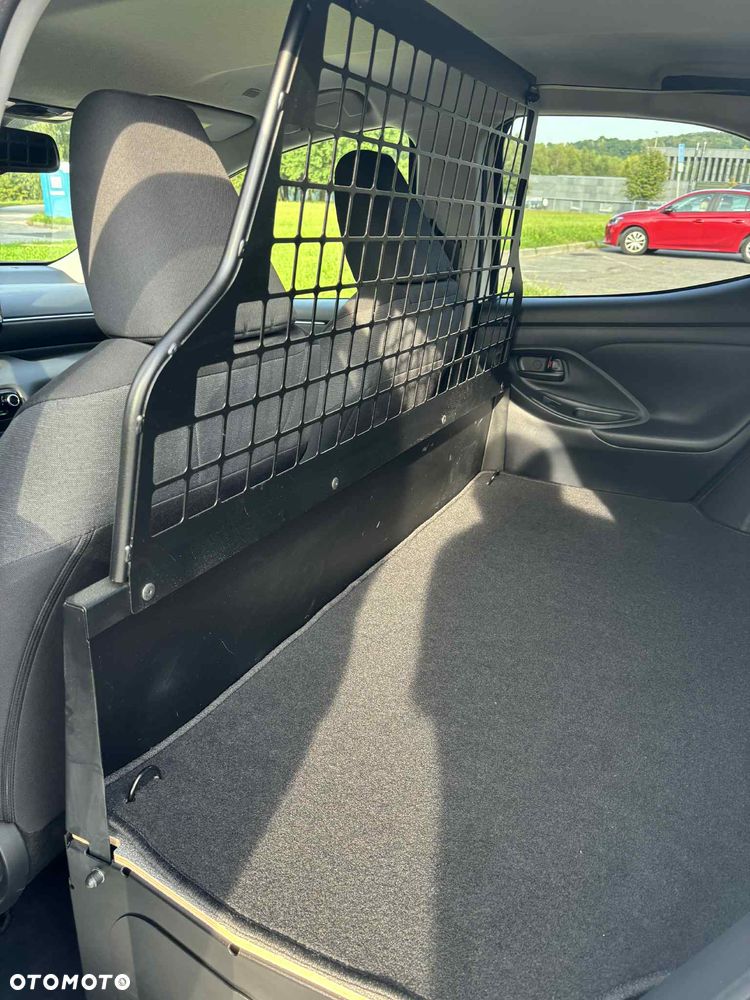 Toyota Yaris 1.5 Style CVT - 25