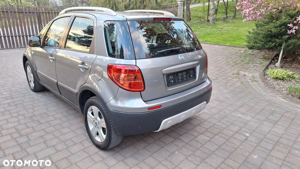 Fiat Sedici 1.6 16V 4x4 Luxury - 9