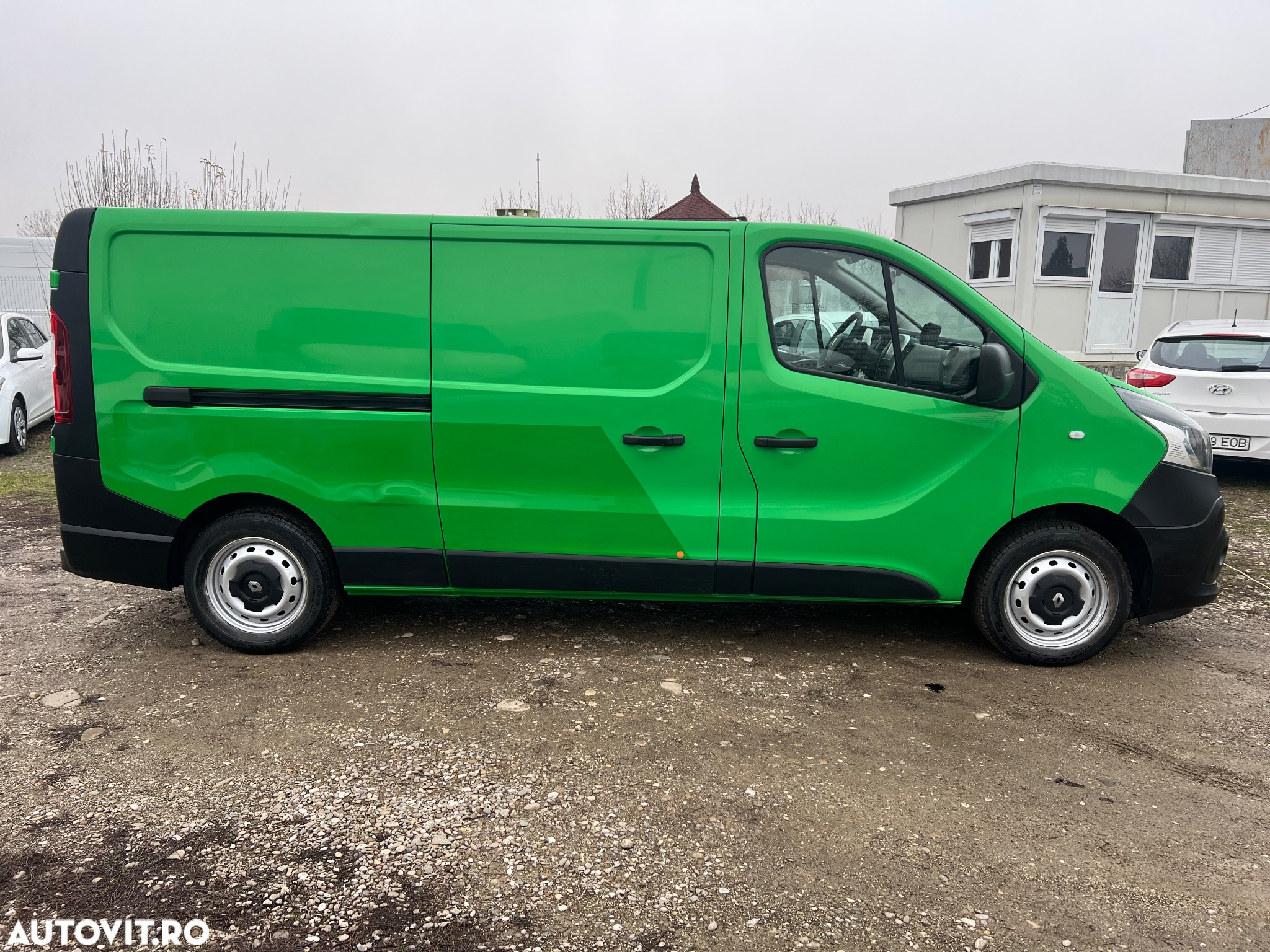 Renault TRAFIC - 4
